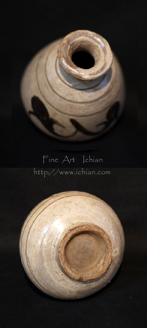 李朝 粉青沙器 白地鉄絵 瓶 徳利 魚水草文 鶏龍山 李朝時代 鶏龍山 粉