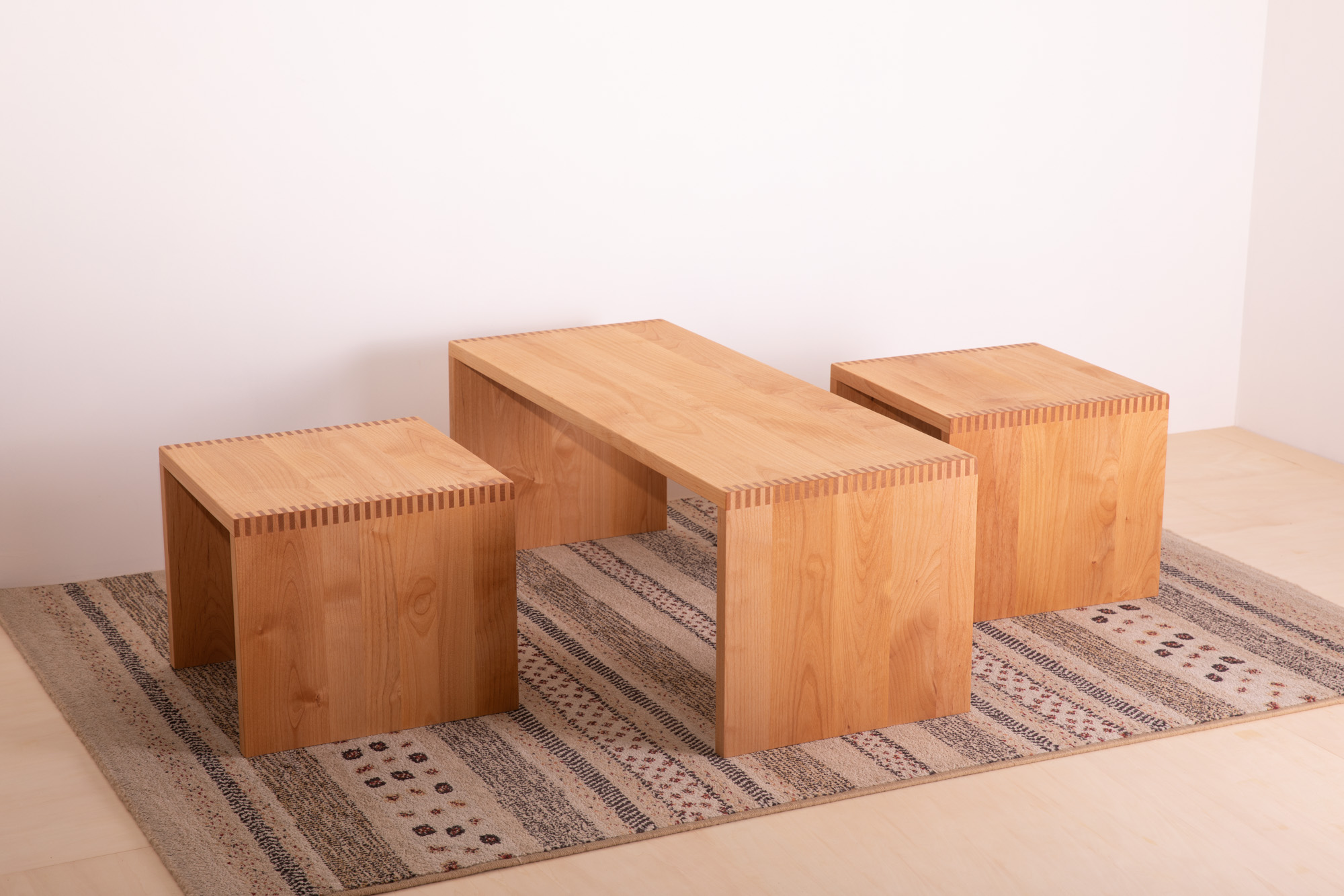 入れ子 nuuc｜ikususu FURNITURE｜無垢材家具・オーダー家具のイクスス