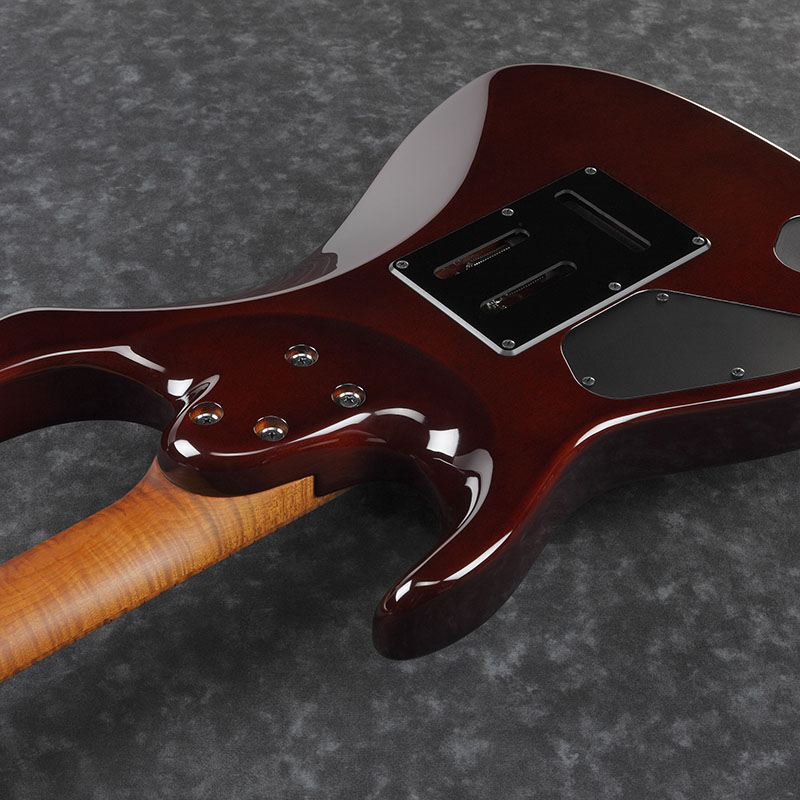 Ibanez】フレイムメイプルトップとフレイムメイプルネック&フィンガー