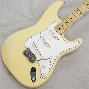 Vintage ストラトキャスター アイボリー Fender Japan ストラト