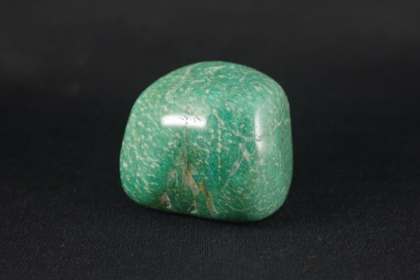 青瑪瑙（アゲート）ジオード一面磨き 867g 天然石販売 名取貴石