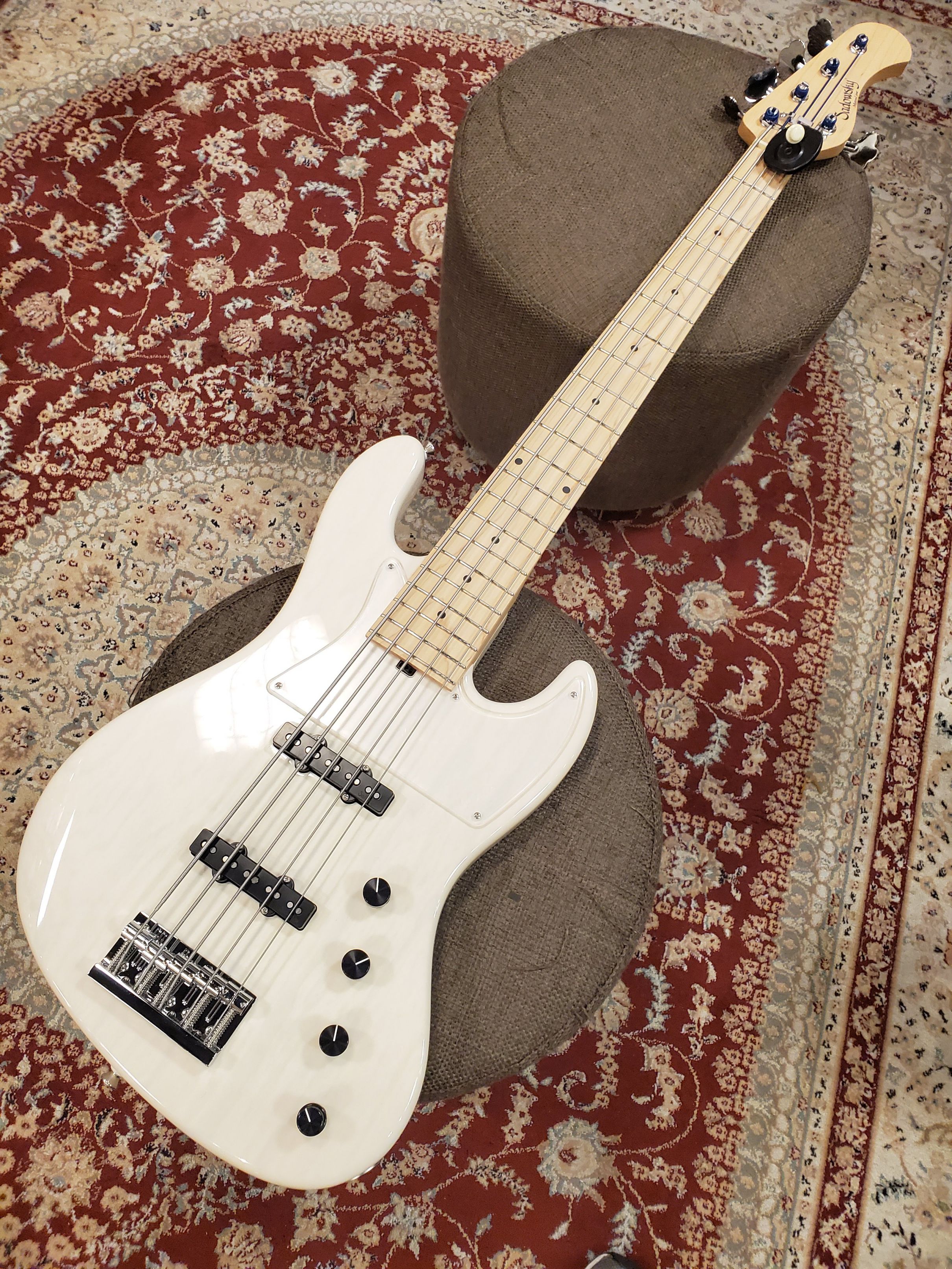 Sadowsky Metrolineのご紹介です！ | イシバシ楽器スタッフブログ