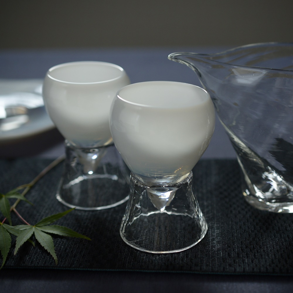 ガラス工芸 山巓堂 末國清吉作 台付盃 共箱 N 9128 ガラス工芸 山巓堂