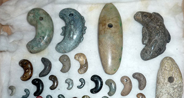 弥生〜古墳時代 勾玉 出土品 翡翠 天河石 古墳時代 翡翠勾玉 出土品 -