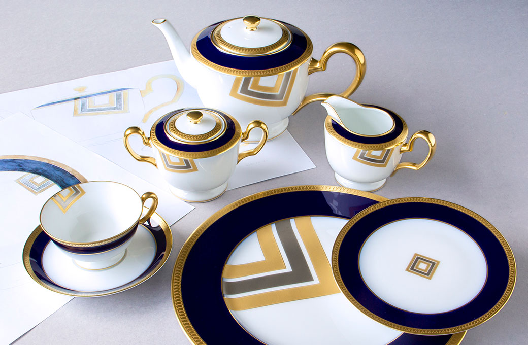 大倉陶園 皇室御用達 金彩老松 青と金の模様 大倉陶園 皇室御用達 金彩