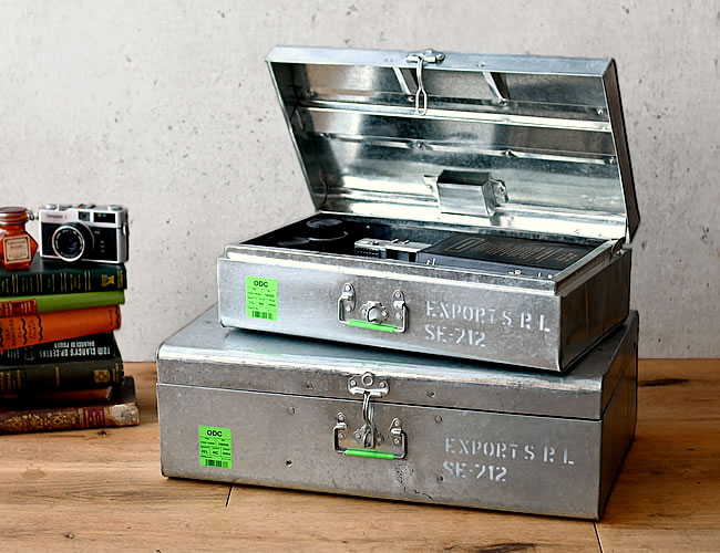 PUEBCO スチールトランク | ゼネラルストア オルネ