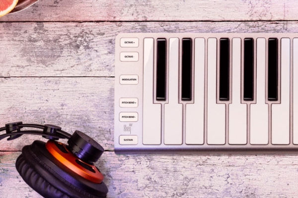 ESI/Bluetooth対応MIDIキーボード/Xkey Air 25 ☆tunecoreチケット付属！