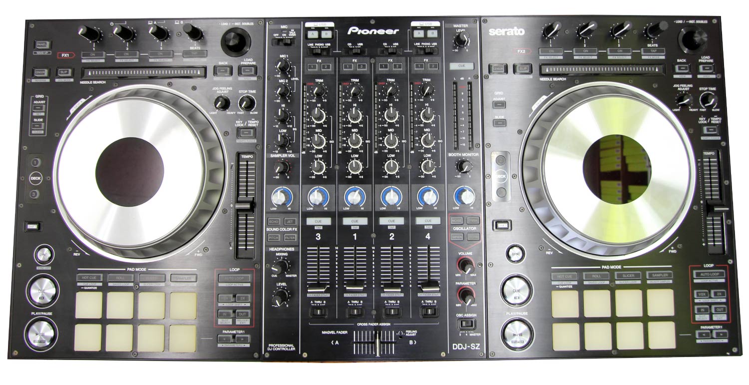 中古品のPioneer、PCDJコントローラー、DDJ-SZのご紹介です。