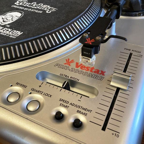 Vestax PDX-2000MKII ターンテーブル 針、コード、マット付き Vestax