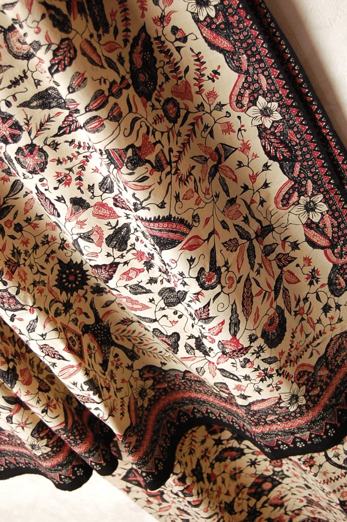 インドネシア 手描きバティック - アジアの布専門店ウィージャ