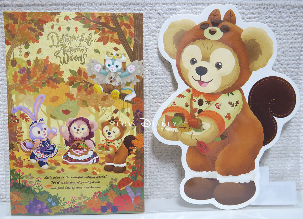 ダッフィーたちの秋のぼうけん」グッズ＆お菓子（スマートフォンケース