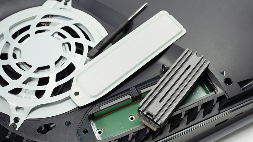 PS5 / PS5 Pro 対応 ヒートシンク付き M.2 内蔵 SSD 2TB Gen4x4対応