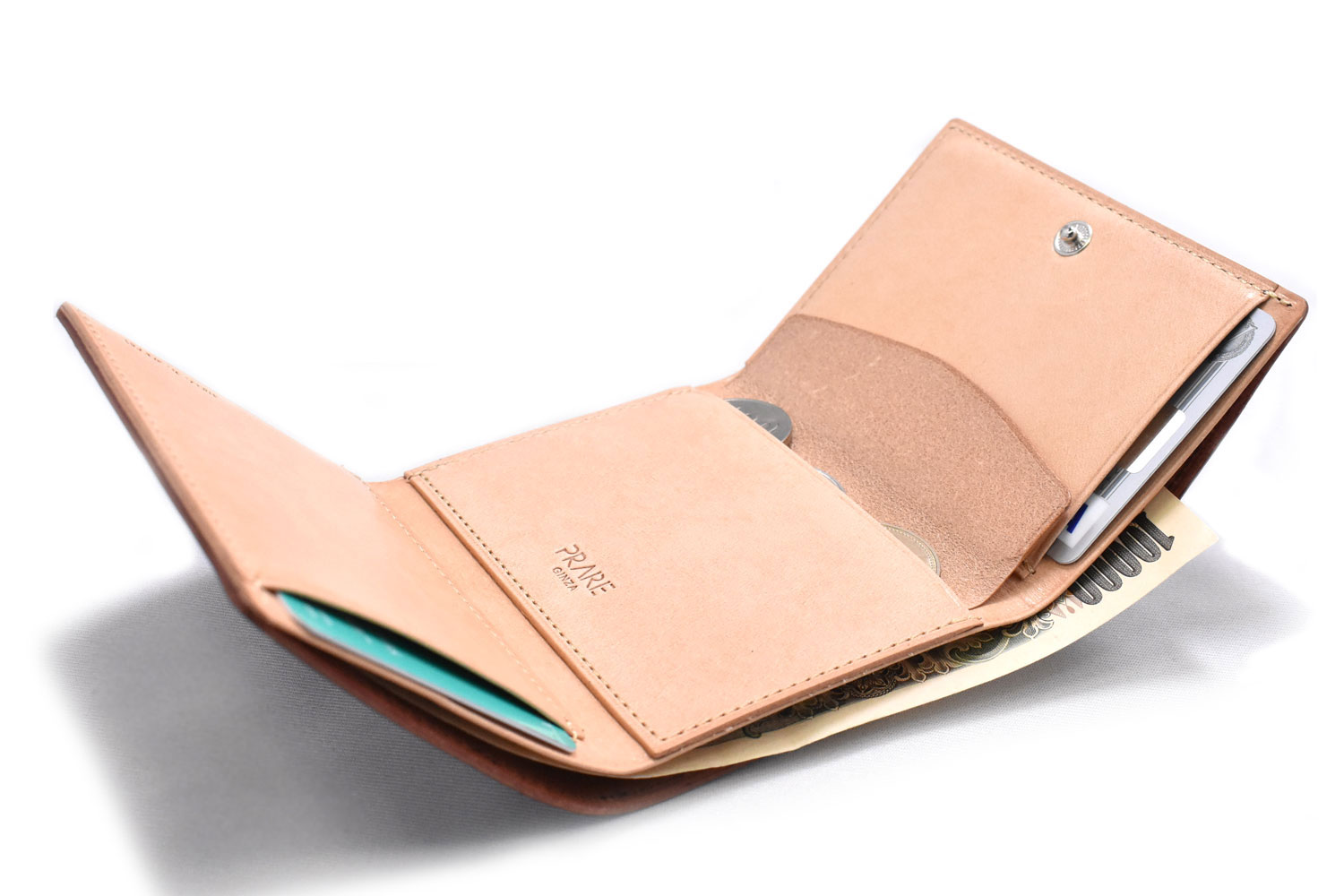 ナチュラルコードバン スマートコンパクト 三つ折り財布（小銭入れあり