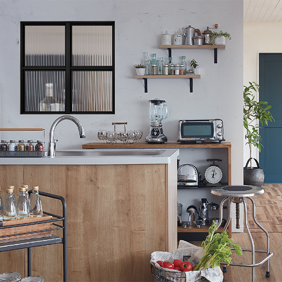 室内用窓 デコマド | 株式会社カンセイ