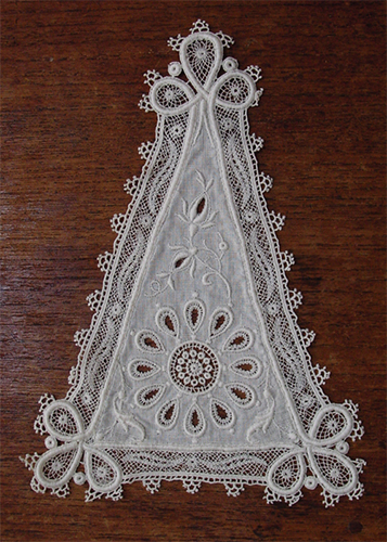 アンティークレース