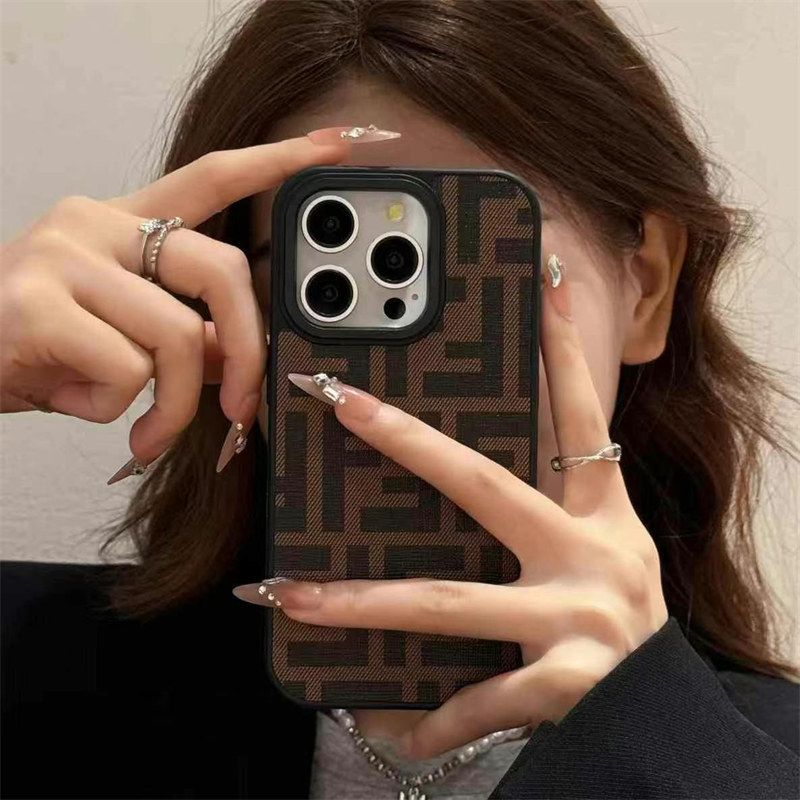 FENDI ブラックレザー iPhoneケース リボン付き フェンディのスマホ