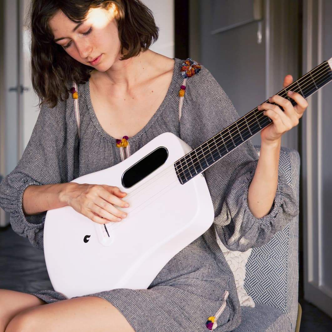 LAVA ME 2 Free Boost ホワイト(ホワイト)：テック