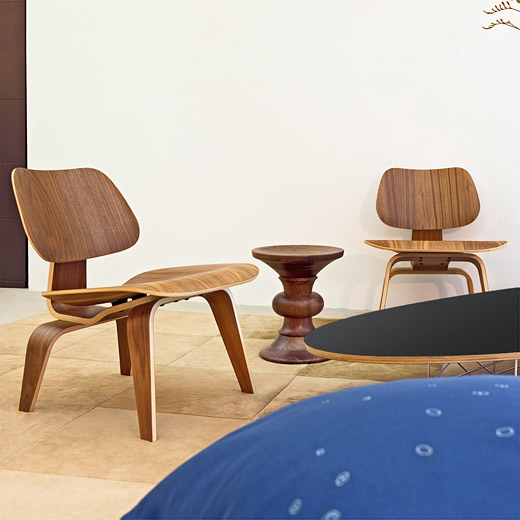 イームズ ターンドスツール B ウォルナット(B ウォルナット)：ホーム