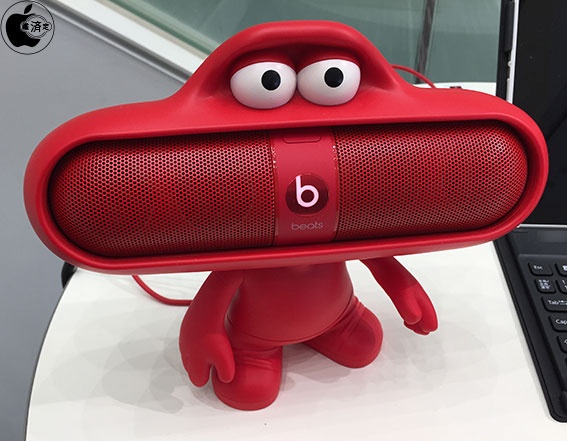 beats pill スピーカー と専用スタンド セット beats Pills スピーカー