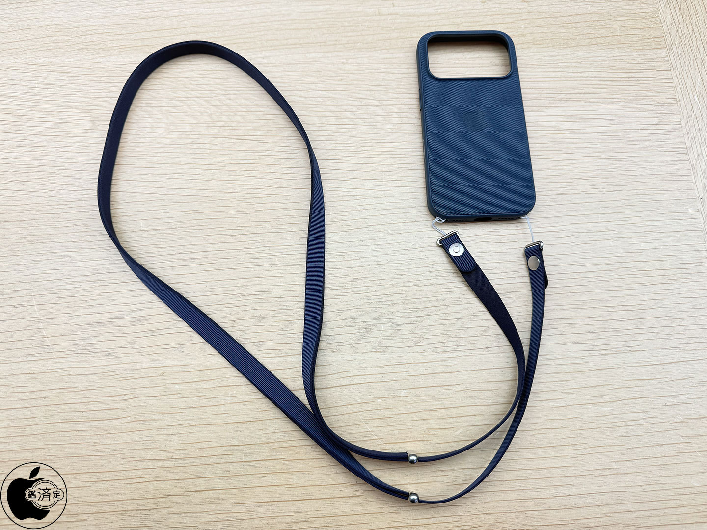 アップル純正クロスボディストラップ - パープル crossbody strap