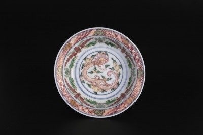 2418大明萬暦年製銘 伊万里 金襴手 菊に龍 岩に欄干図