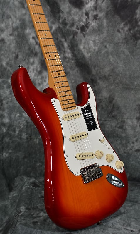 Fender Player II Stratocaster Cherry Burst Chambered – Mainstagemusic