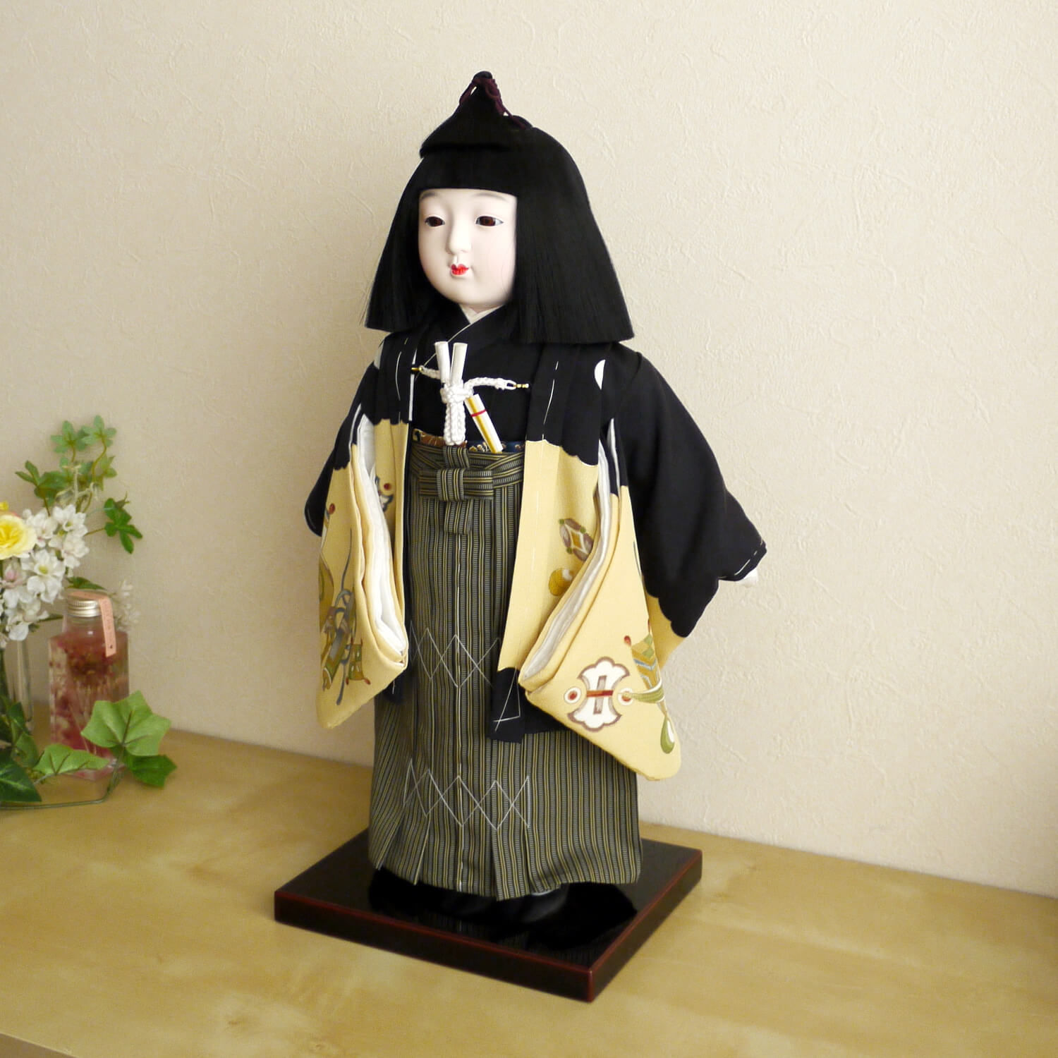 元賀章介作 12号(尺二)〈家紋入れ〉正絹別染 宝づくし 黒色 手塗本漆塗