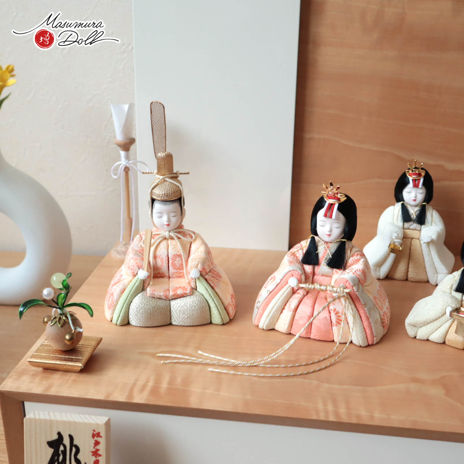 187/雛人形 つまみ細工 淡桃カラー 木箱入り 雛人形 つまみ細工 淡桃