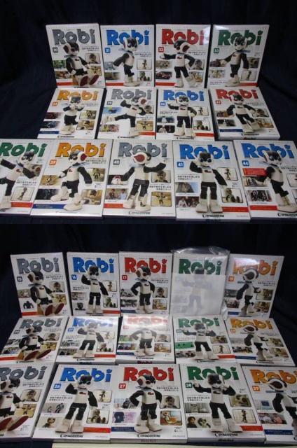 ロビ 創刊号〜70号(完結号)全巻&専用バインダー5冊、専用ロビ