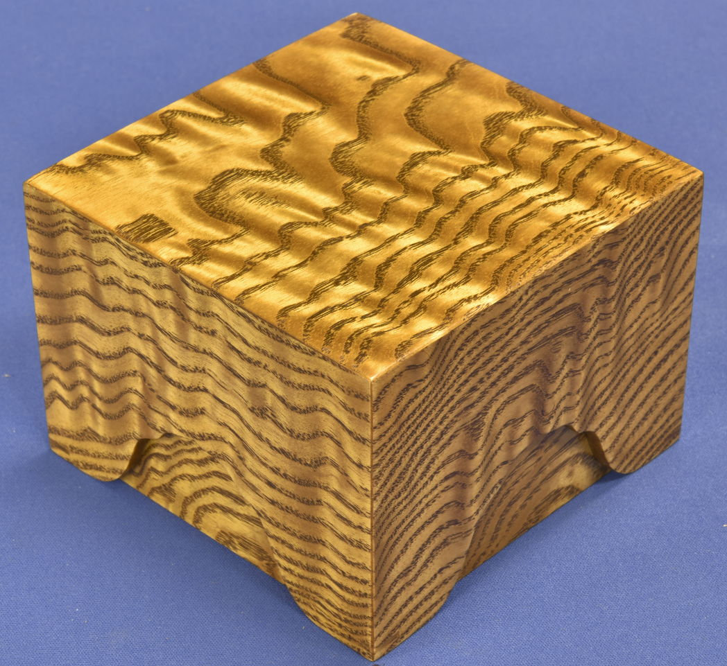 タモ玉斑杢の硯箱 小物入れ 宝石箱 指物仕上げ タモ玉斑杢の硯箱 小物