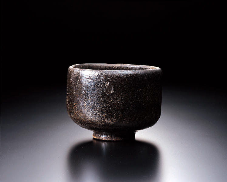 黒楽茶碗 長次郎作 - MIHO MUSEUM
