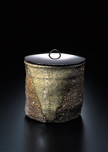 信楽一重口水指 - MIHO MUSEUM