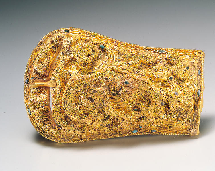 帯鉤 - MIHO MUSEUM