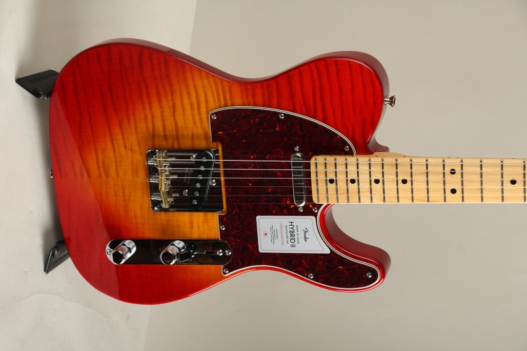 こ*き様 フライングVスタイル エレキギター オレンジ こ*き様