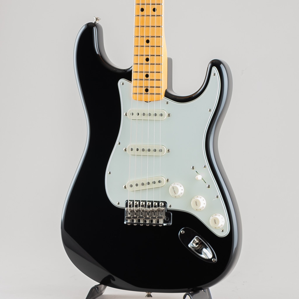 Jimi Hendrix Voodoo Child Signature Stratocaster NOS/Black: エレキ