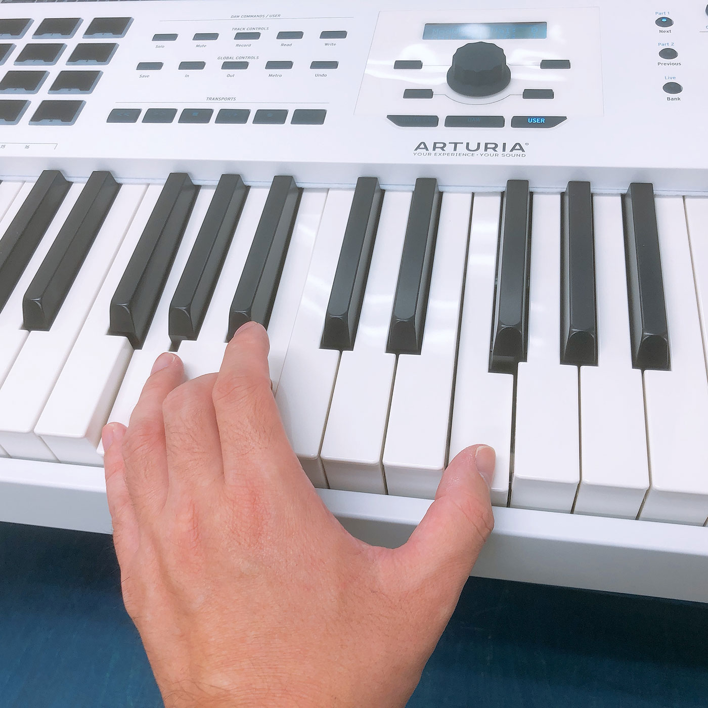 ARTURIA 新作キーボードKeyLab 88 MkII / microLABに触ってみた