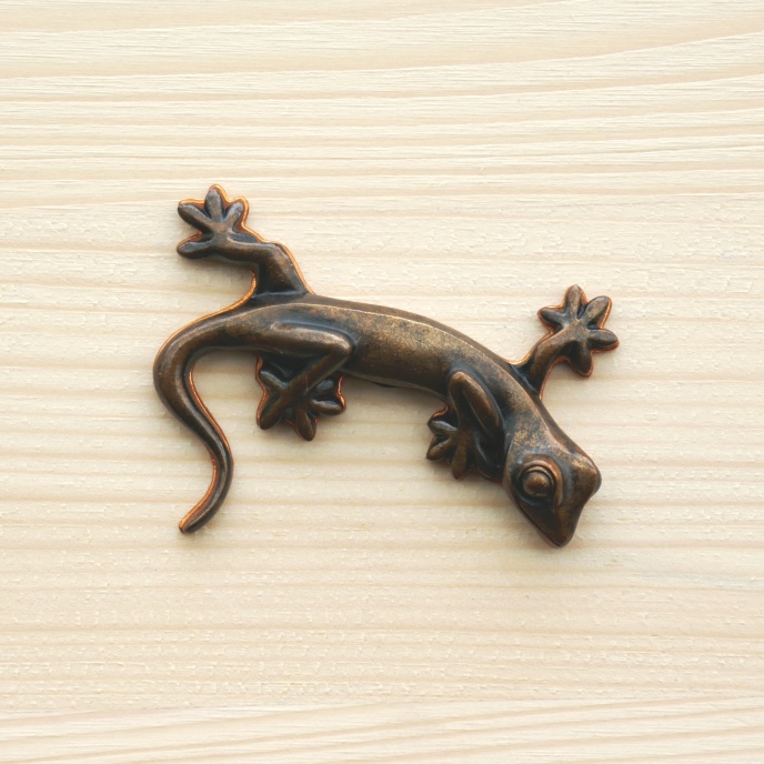 革新的釘隠し－釘かくしは京都の室金物で販売しております