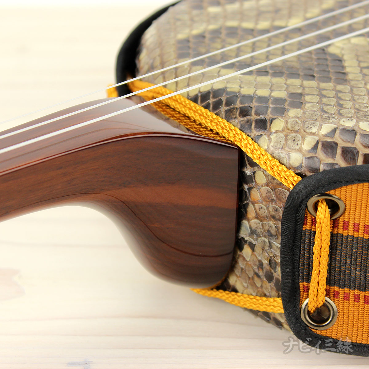 木製三味線本体 3弦 茶色 楽天市場】三味線（和楽器｜楽器・音響機器