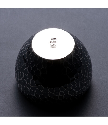 純銀製 ぐいのみ 並型 古美仕上（銀／槌目） 森銀器製作所-商品詳細