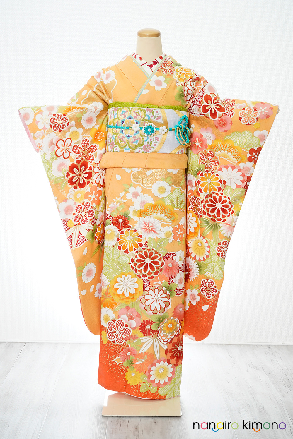 301 振袖フルセット 正絹 薄橙 オレンジ クリームイエロー 金彩 駒刺繍