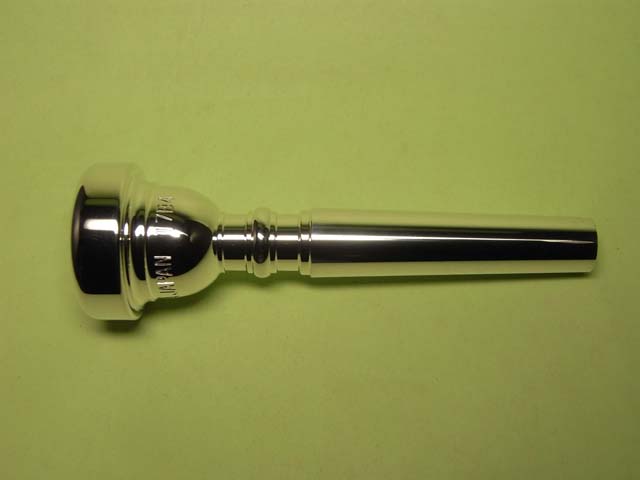 ヤマハ 新古トランペットマウスピース 17B4