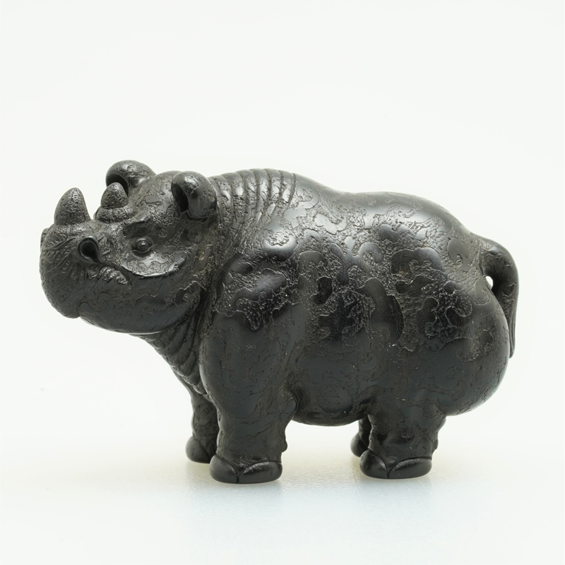 陶器根付 瑠璃青磁鉄釉獅子頭唐子根付 陶器根付 瑠璃青磁鉄釉獅子頭