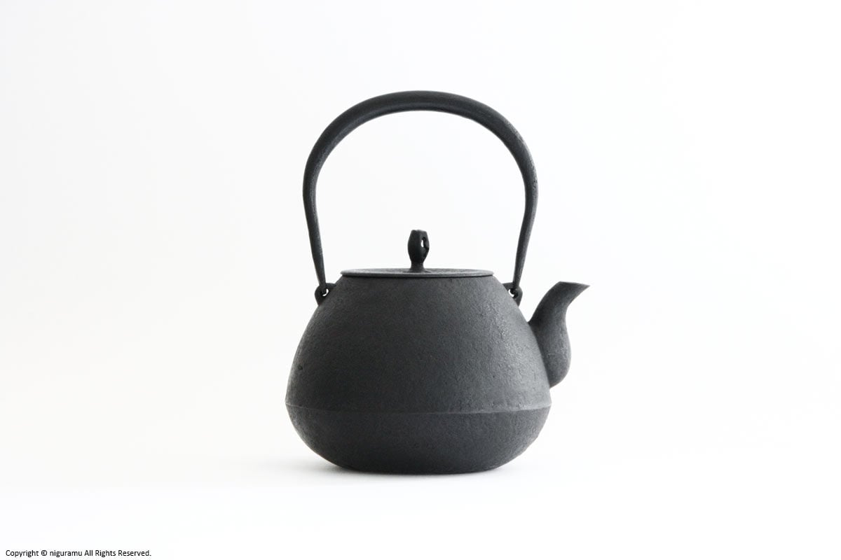 鉄瓶 秋の実 | 釜定 | niguramu