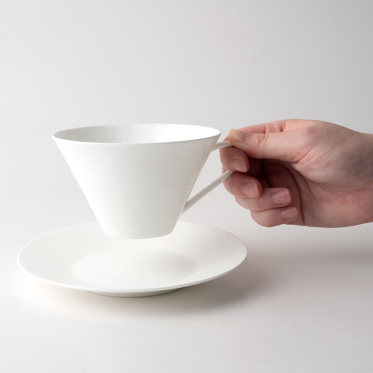 白いブランド食器｜15.5cmプレート｜EXQUISITE｜ニッコー公式