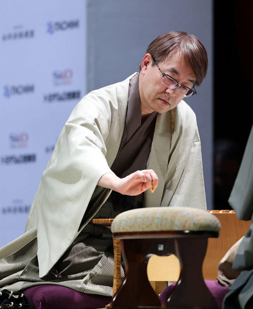 将棋】羽生善治九段との永世名人対決制して森内俊之九段が初優勝「ツキ