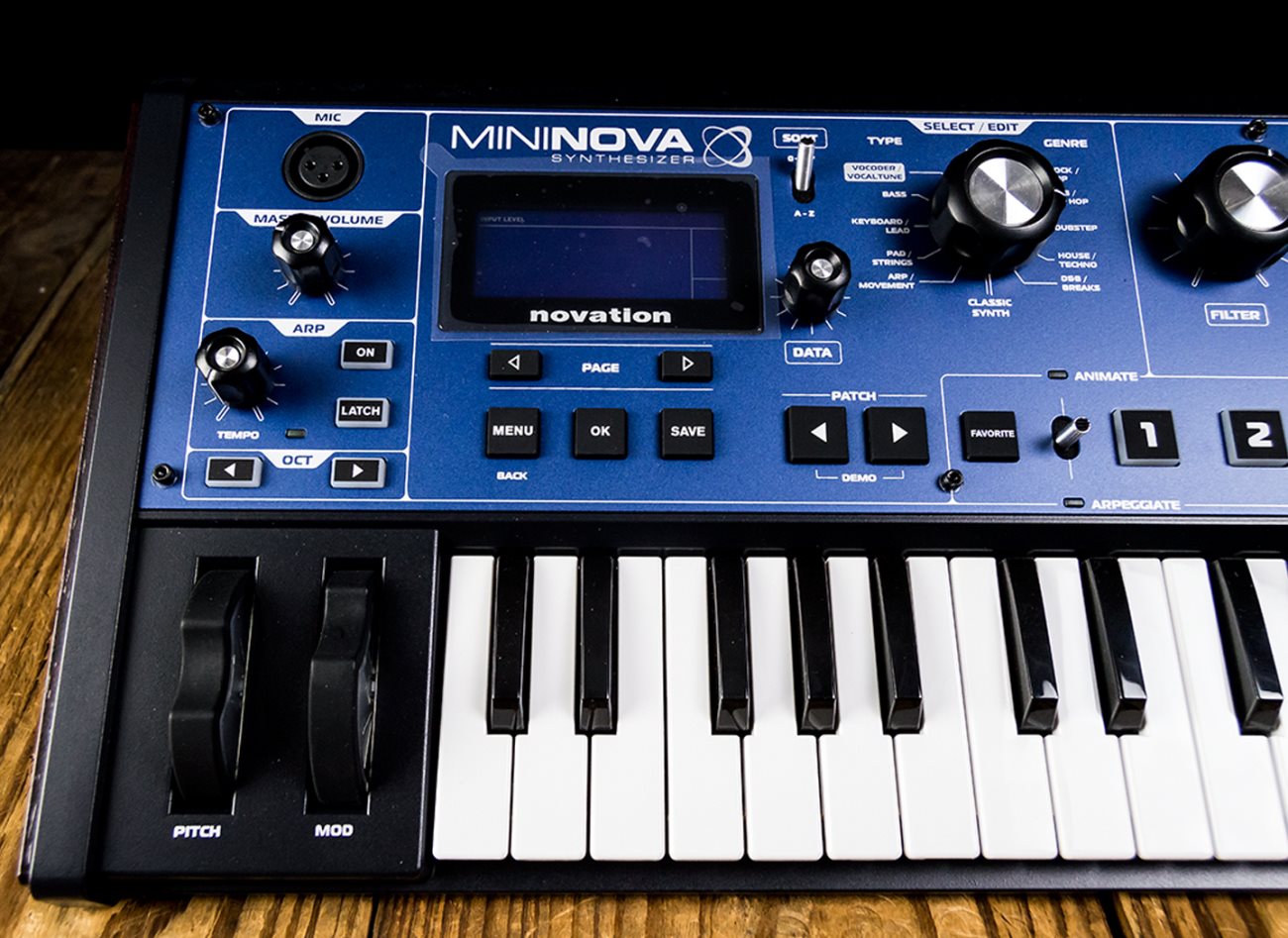 Novation MiniNova 37-Key Synthesizer