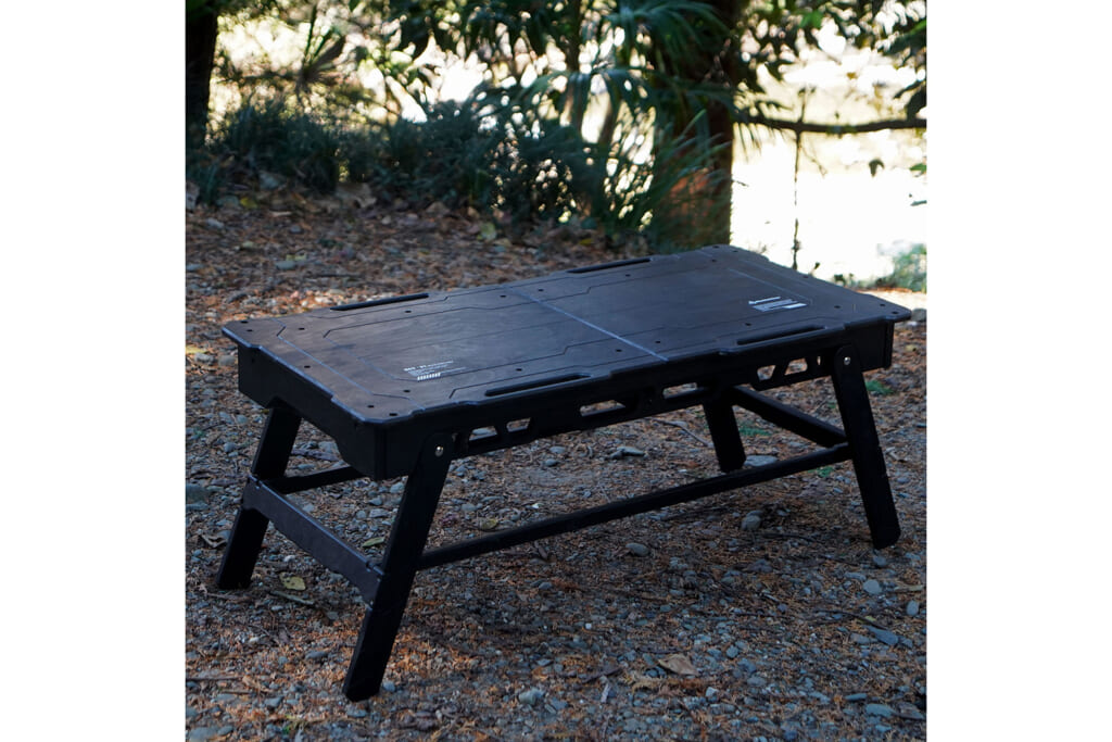 IGT規格対応で使い勝手自在！ ブラックアウトした無骨感が堪らない