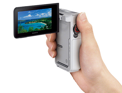 HDR-GW66V 特長 : 防水スタイリッシュデザイン | デジタルビデオカメラ