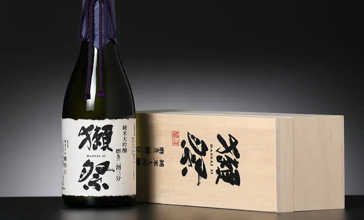 獺祭 純米大吟醸 磨き二割三分 木箱入り 720ml | 獺祭（株式会社獺祭