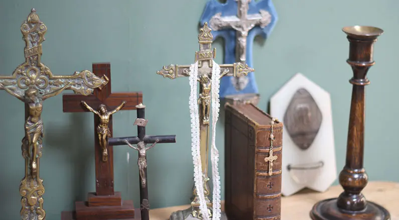 アンティーク 小物入れ 十字架 クロス 宝石箱 ケース キリスト